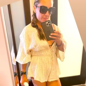 VICTORIA’S SECRET Tan Gold Striped Beach Romper S